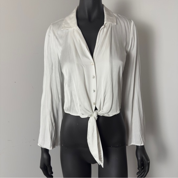 L'agence - Roxane Front-Tie Blouse White Button Front Tie Blouse Viscose Blend - Picture 3 of 9